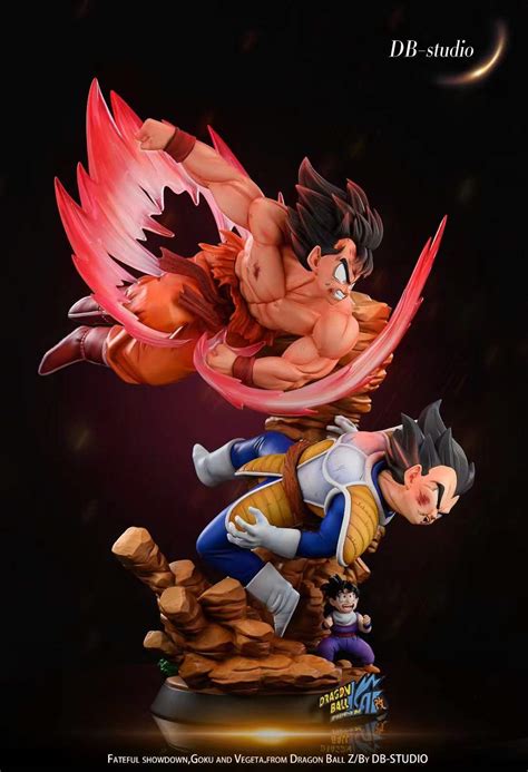 goku vs vegeta statue